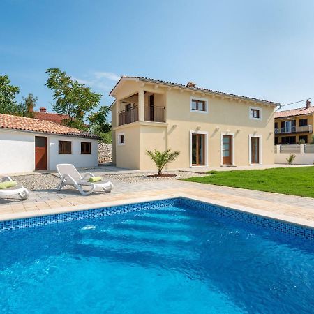 Tranquil Holiday Home In Labin With Private Swimming Pool 외부 사진